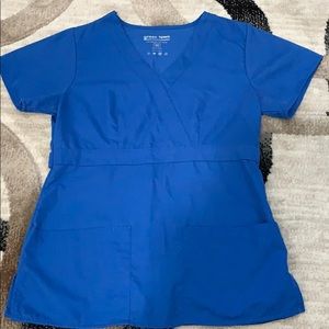 Green Town XS Scrub Top